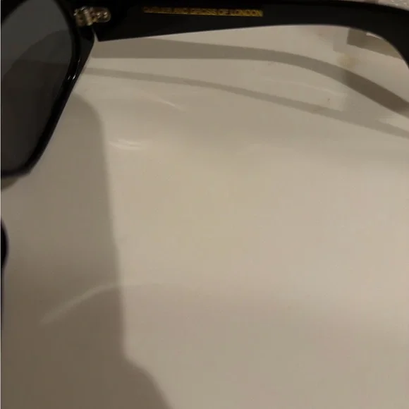 Cutler and gross vintage Black Cat-Eye Sunglasses - Picture 4 of 5